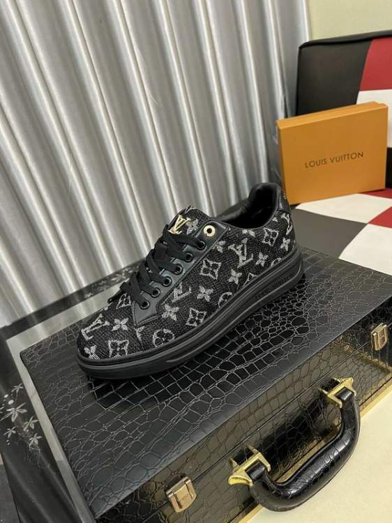 Picture of Louis Vuitton Shoes _SKULVsz38-44hnq091315735